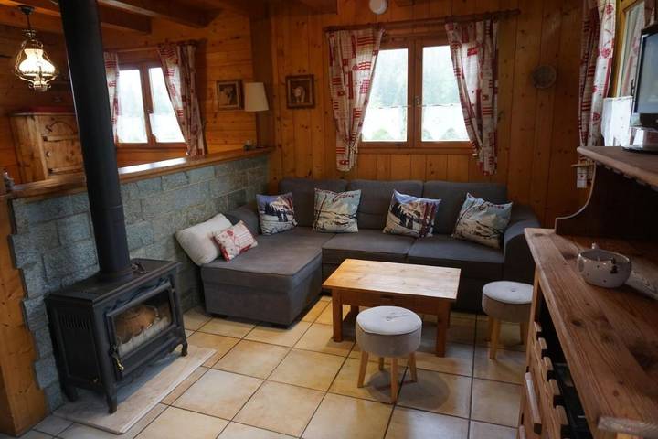 Chalet pour 6 personnes, avec terrasse et vue, animaux acceptés à Les Contamines-Montjoie - 2