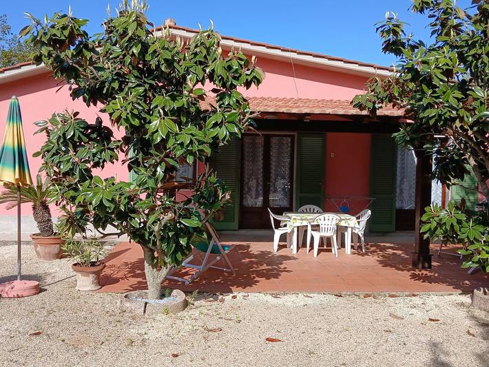 Rustico per 4 persone, con Balcone e Terrazza nonché Giardino sull' Isola d'Elba