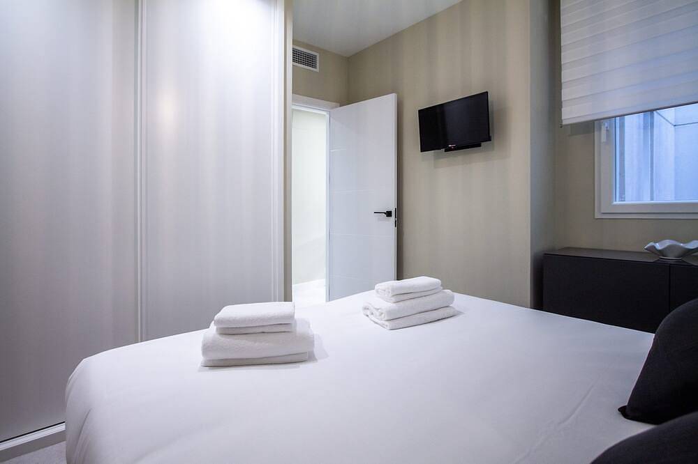 Appartement entier, Las Ventas Parking - 1 Bedroom in Madrid, Área Metropolitana de Madrid