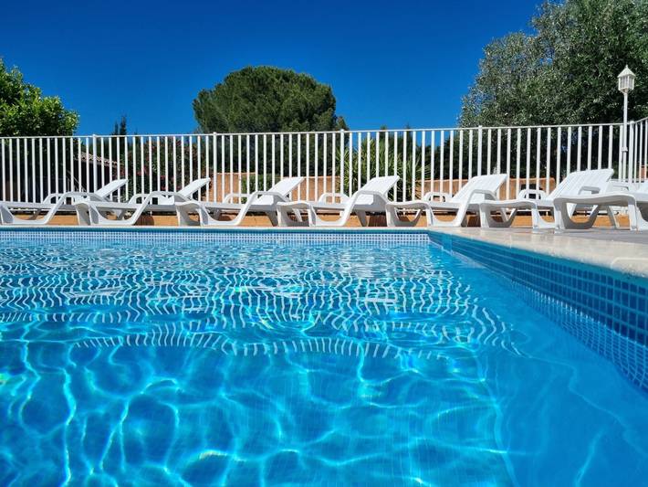 Gîte pour 4 personnes, avec piscine ainsi que balcon et jardin à Caux - 2