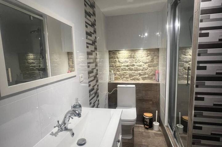 Gîte pour 4 personnes, avec jardin à Saint-Côme-du-Mont - 4