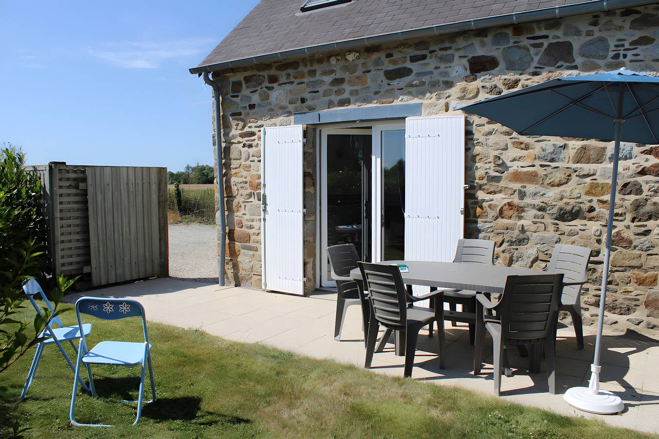 Gîte ti glas - los gîtes de la cour chevalier in La Fresnais, Bahía del Monte Saint-Michel