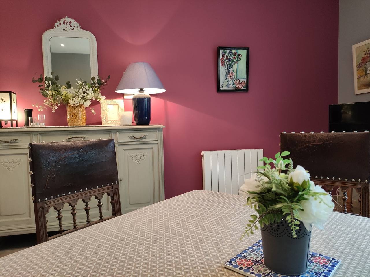 Entire apartment, Elegant T2 with Garden in Central La Roche-Posay in La Roche-Posay, Vienne