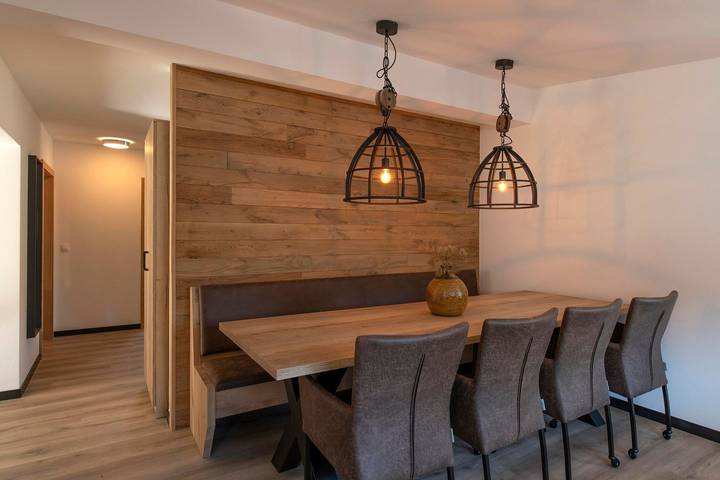 Ferienwohnung für 8 Personen, mit Ausblick und Balkon in Tschagguns