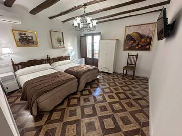 Casa rural para 18 personas, con balcón en Navarra