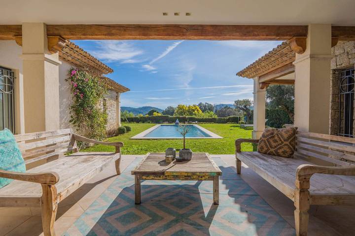 Appartement de vacances pour 6 personnes, avec jardin et piscine