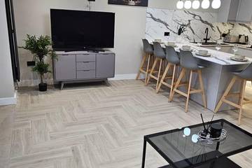 Holiday Rental for 7 People in Chester, Cheshire, Photo 3