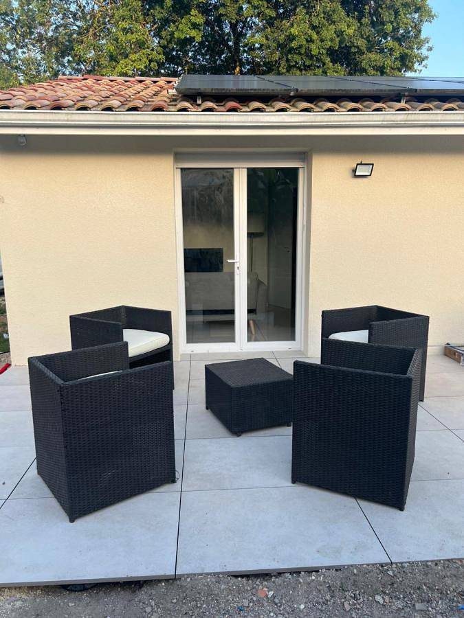 Location de vacances pour 4 personnes, avec piscine ainsi que terrasse et jardin à Ordonnac - 2