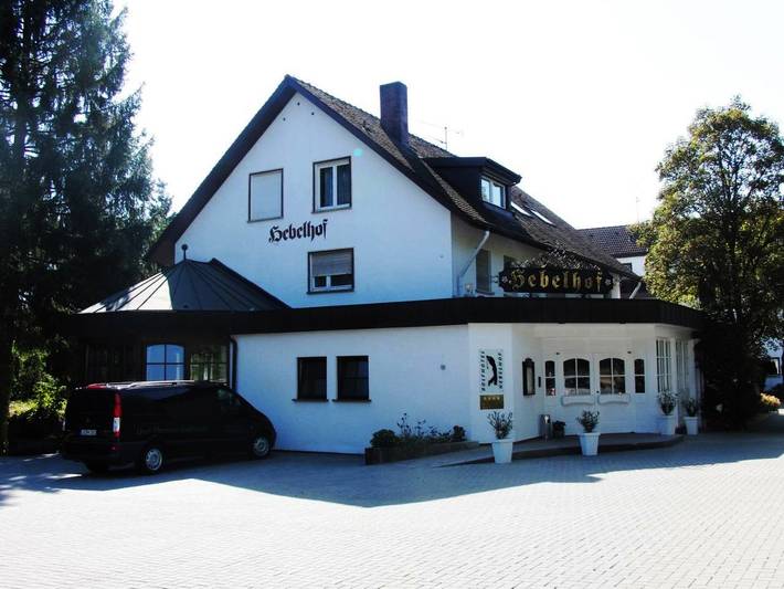 Hôtel pour 3 personnes, avec jardin et piscine ainsi que sauna et vue, animaux acceptés