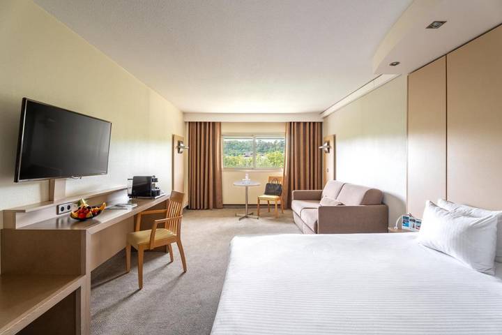 Hôtel pour 2 personnes, avec sauna et jacuzzi ainsi que piscine et terrasse
