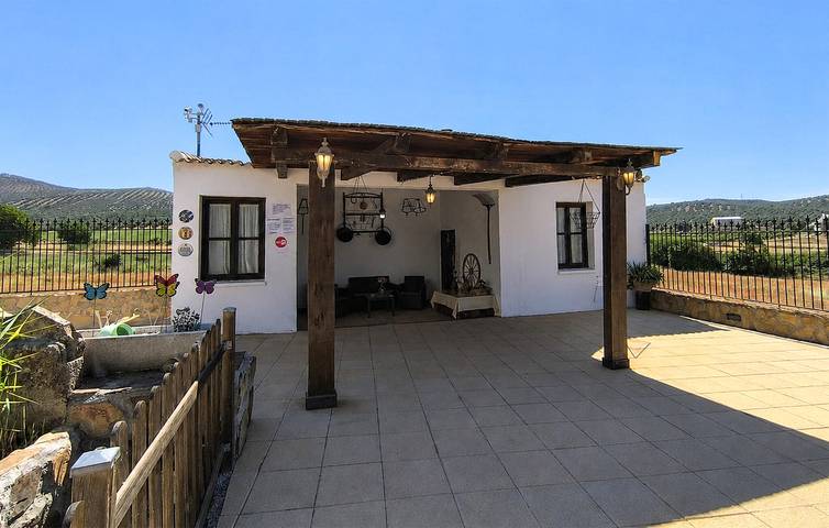 Encantador apartamento en Ribera Baja con piscina, terraza y wifi in Alcalá la Real, Provincia de Jaén