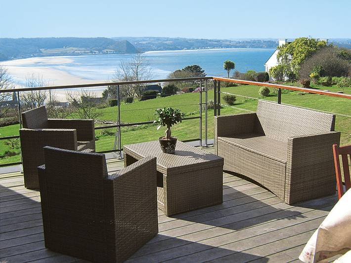 Gîte pour 4 personnes, avec terrasse et jardin à Saint-Michel-en-Grève