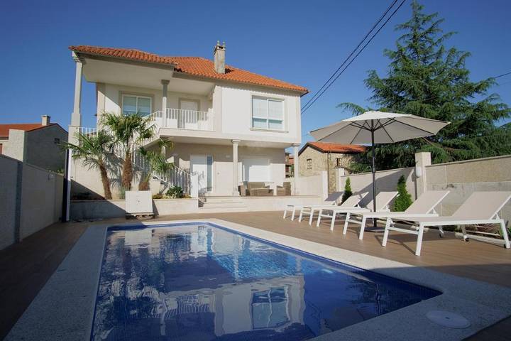 Apartamento para 4 personas, con Terraza y Piscina en Ribadumia