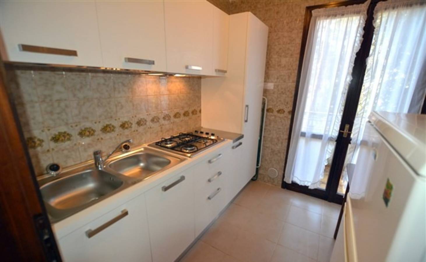 Großes Reihenhaus mit privatem eingezäunten Garten für 9 Gäste in Lignano Pineta in Lignano Pineta, Lignano Sabbiadoro