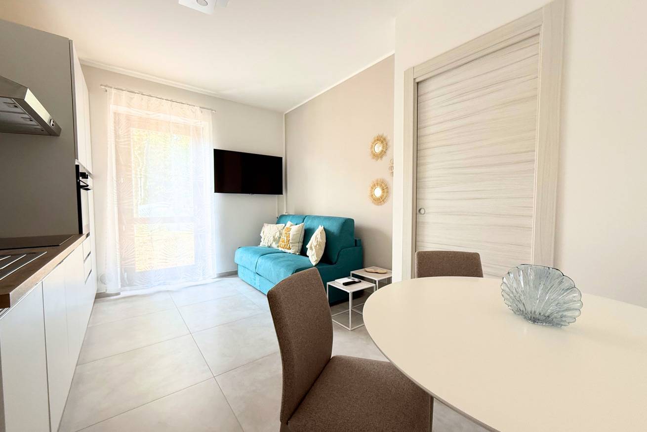 Appartamento intero, S371 - Sirolo, bilocale con giardino e parcheggio in Sirolo, Riviera del Conero