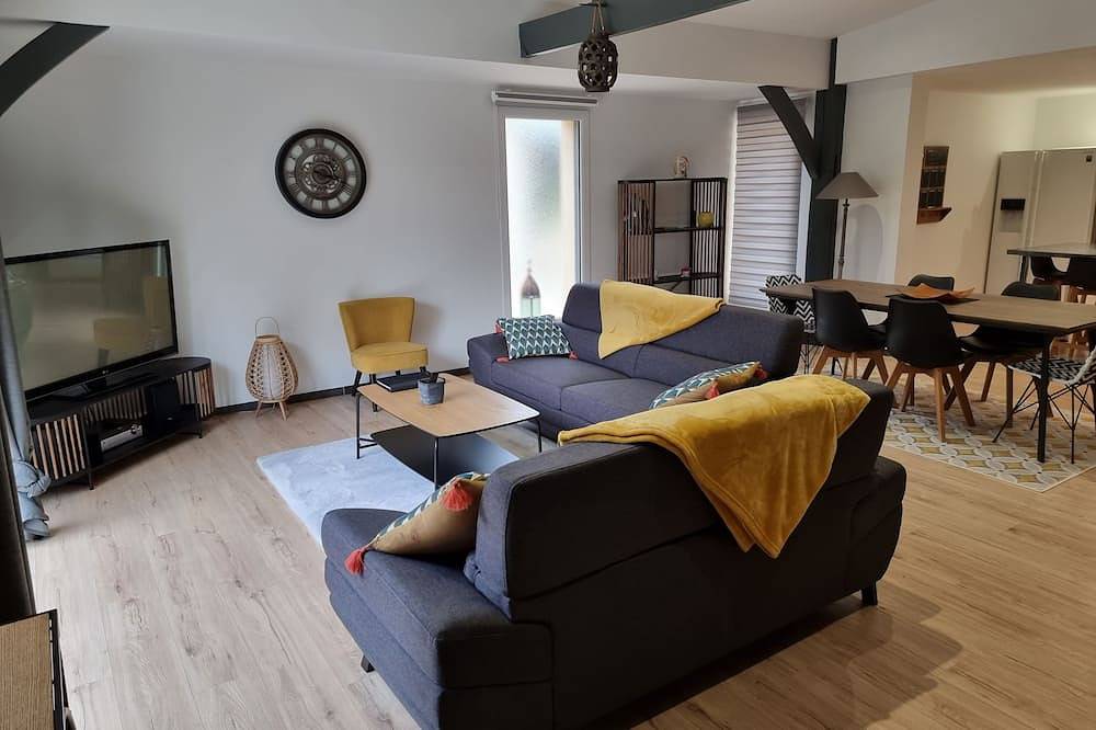 Maison en pleine campagne proche Sarlat 100 m2 in Vitrac, Périgord Noir