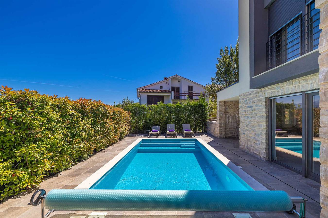 Ganze Wohnung, Wohnung Siora mit beheiztem Pool in Njivice, Krk