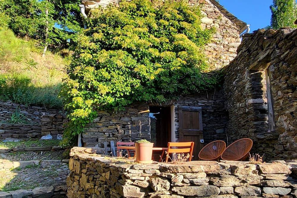 Eco-Gîte pour 2 personnes \"La Clède\" in Vialas, Parc national des Cévennes