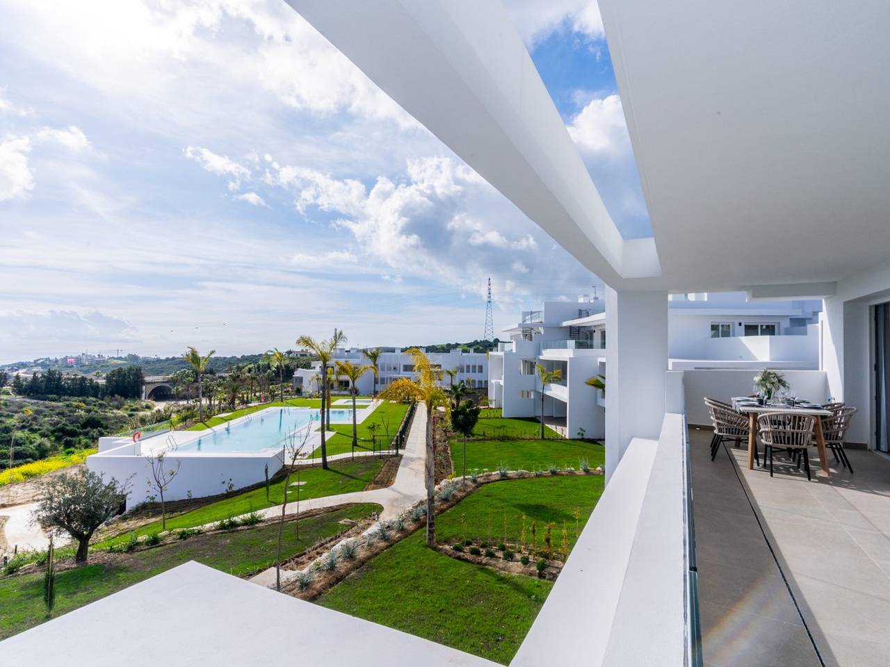 Ganze Wohnung, Moderne Wohnung in Estepona, Lagunenzugang, 2 Schlafzimmer in Alcazaba Lagoon, Casares
