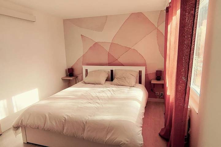 Location de vacances pour 4 personnes, avec jardin ainsi que piscine et terrasse à Istres - 3