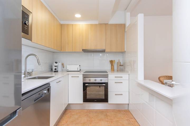 Apartamento entero, Frente al Mar: Terraza, Altura y Playa a 1 min in Platja Gran de Palamós (Calonge), Palamós