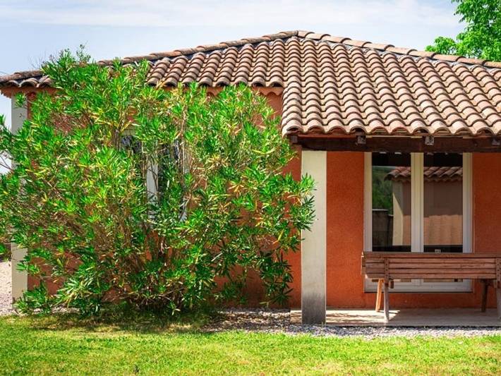 Gîte pour 6 personnes, avec sauna et bassin pour enfant