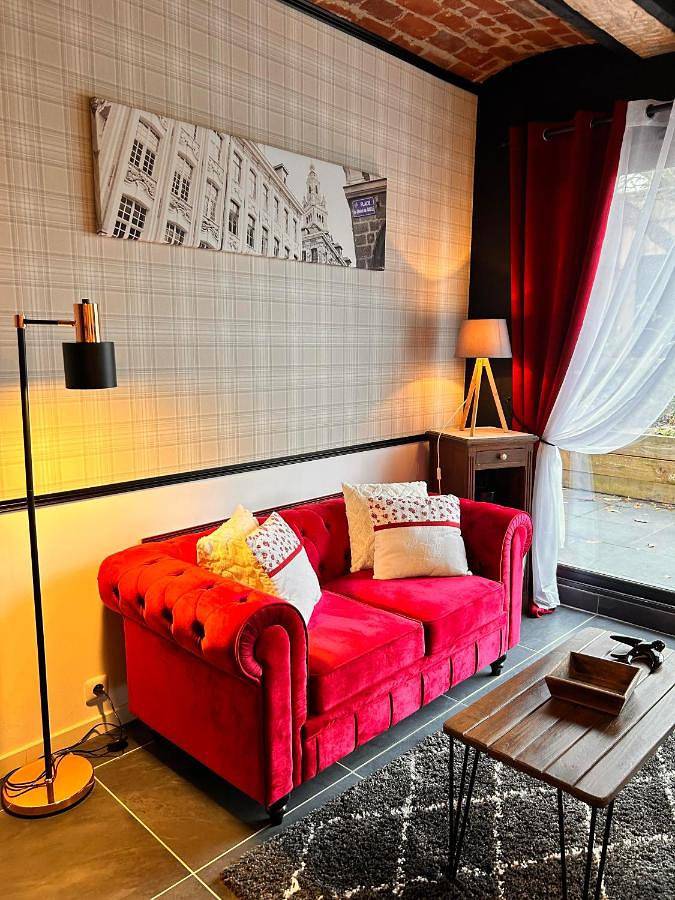 Maison d’hôte pour 2 personnes, avec terrasse et piscine ainsi que jardin et jacuzzi en Picardie