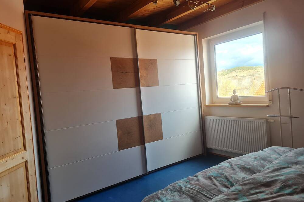 Ganze Wohnung, Ferienwohnung Resi 85 qm in Karlstadt, Fränkisches Weinland