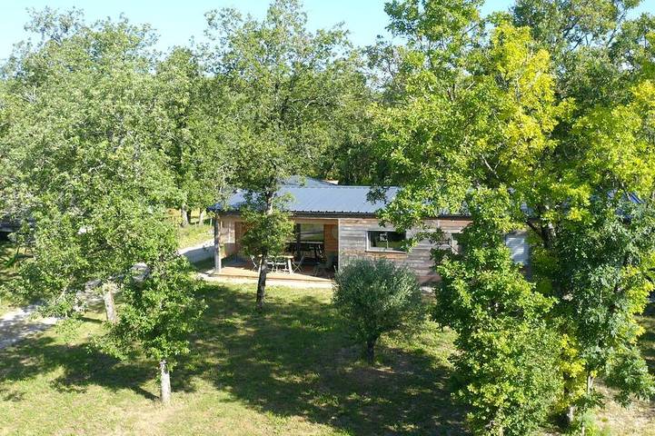 Villa pour 6 personnes, avec jardin et terrasse, animaux acceptés