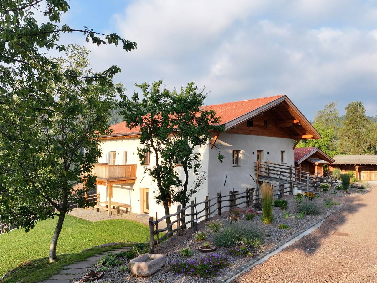 Entire apartment, Holiday Apartment Egger an der Lahn - Nonno with Mountain View, Terrace and Wi-Fi in Jenesien, Sarntal Alps