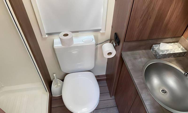 Bungalow für 4 Personen, mit Terrasse und Pool sowie Sauna in Cavallino - 2