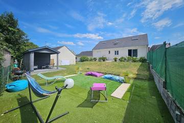 Location de vacances pour 10 personnes, avec terrasse et jardin à Saint-Laurent-Nouan