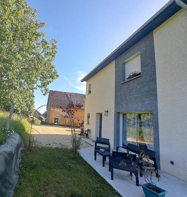 Appartement de vacances pour 6 personnes, avec Terrasse ainsi que Jardin et Piscine
