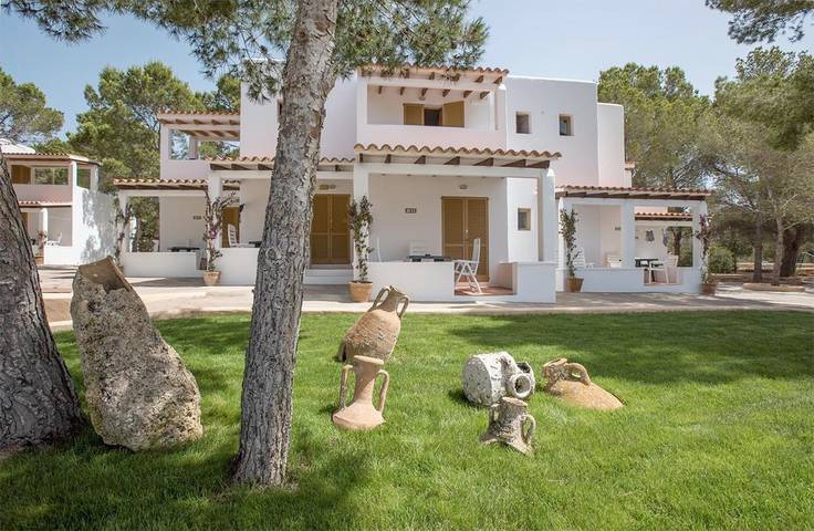 Hôtel pour 2 personnes, avec bassin pour enfant ainsi que piscine et jardin dans Playa Migjorn Formentera - 2