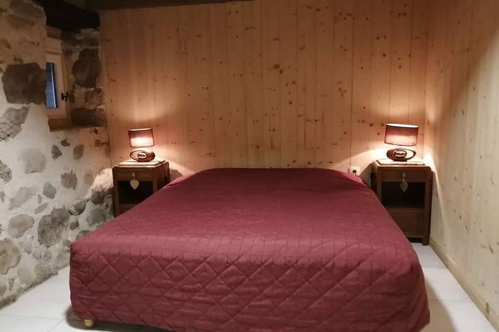 Location de vacances pour 10 personnes, avec terrasse et jardin à Champs-sur-Tarentaine-Marchal - 3