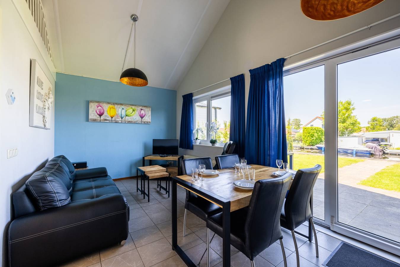 Schönes 3-Personen-Ferienhaus am Angelgewässer in der Nähe von Medemblik am Ijsselmeer. in Ijsselmeer