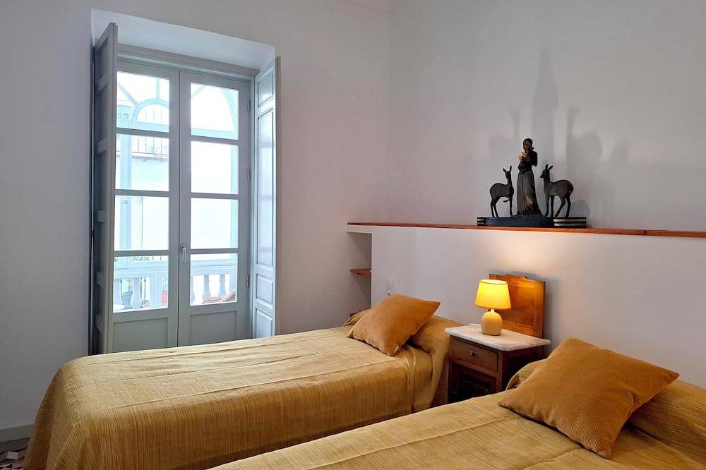 La Casa Sierra. in Alcalá la Real, Sierras Subbéticas