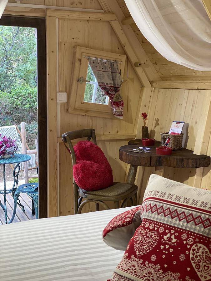 Chambre d’hôte pour 2 personnes, avec piscine ainsi que jardin et terrasse à Villelongue-dels-Monts - 4