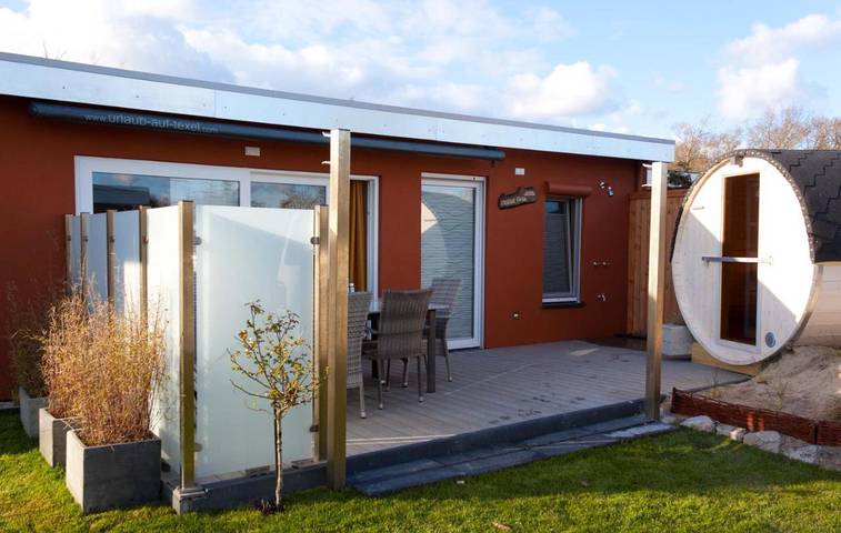 Ferienhaus für 6 Personen, mit Terrasse und Garten sowie Sauna