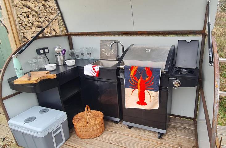 Tente pour 2 personnes, avec jardin ainsi que jacuzzi et terrasse, animaux acceptés dans le Parc naturel régional du Morvan - 2