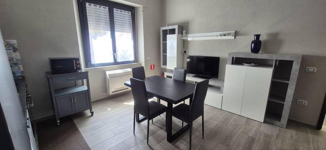 Gîte pour 3 personnes, avec balcon à Carbonia - 2