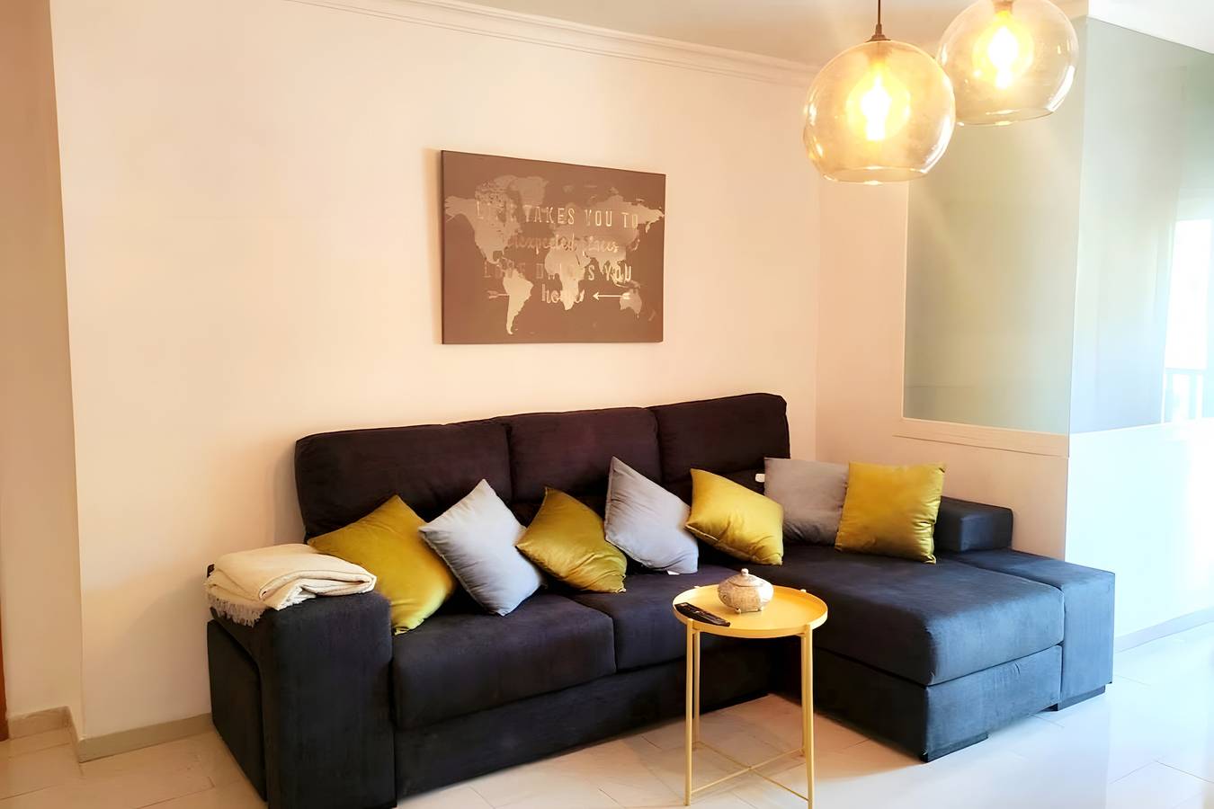 Apartamento inteiro, Apartamento 'Confortável no Centro' com Varanda, Wi-Fi e Ar Condicionado in Cruz de Humilladero, Malaga