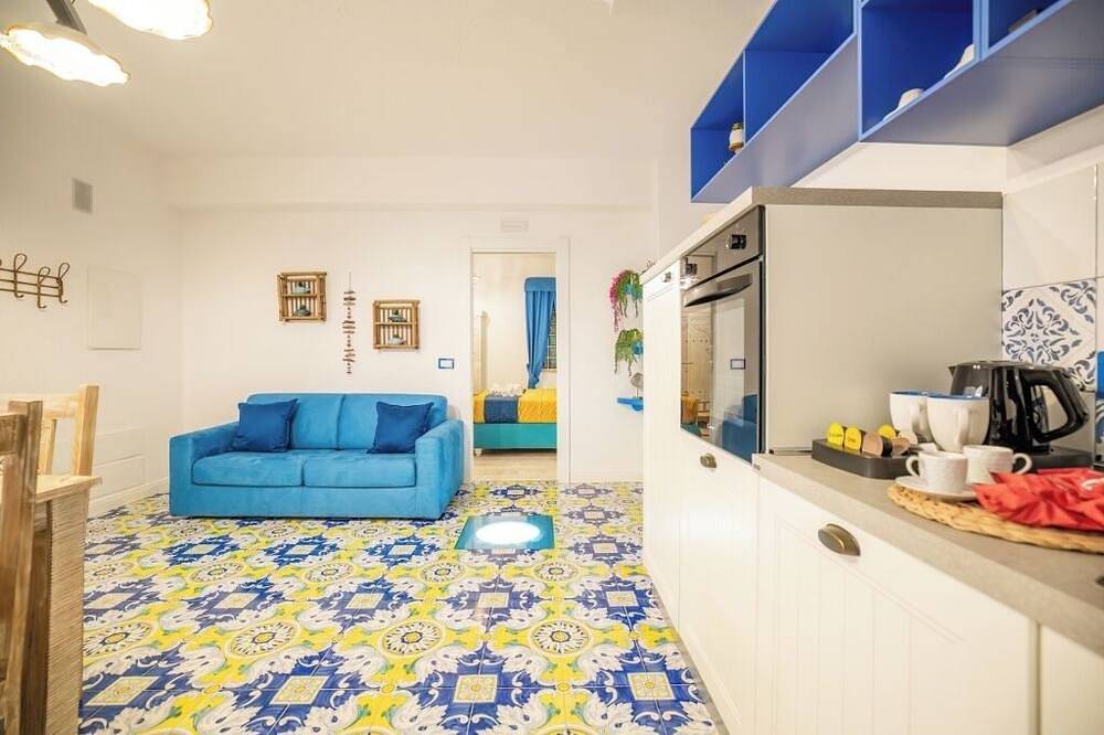Deluxe Family Suite Sun in Palmi, Reggio Calabria Province