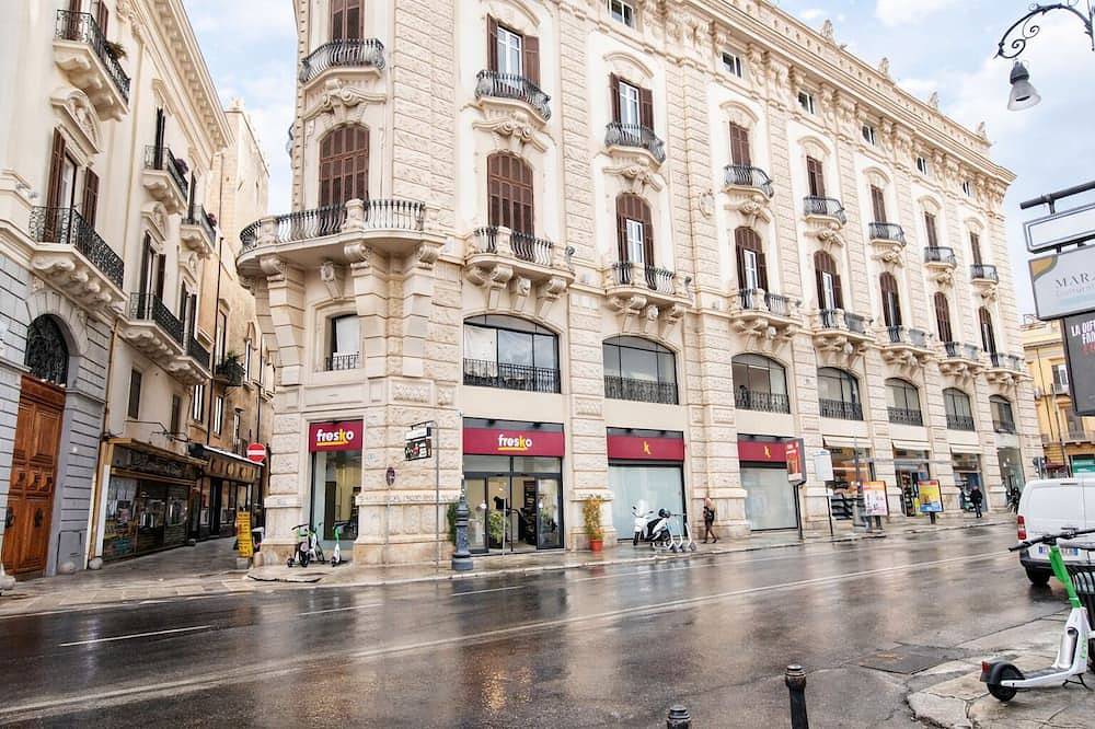 Ganze Wohnung, Raffinierte Wohnung in einem historischen Gebäude im Herzen der Stadt in Castellammare (Palermo), Palermo