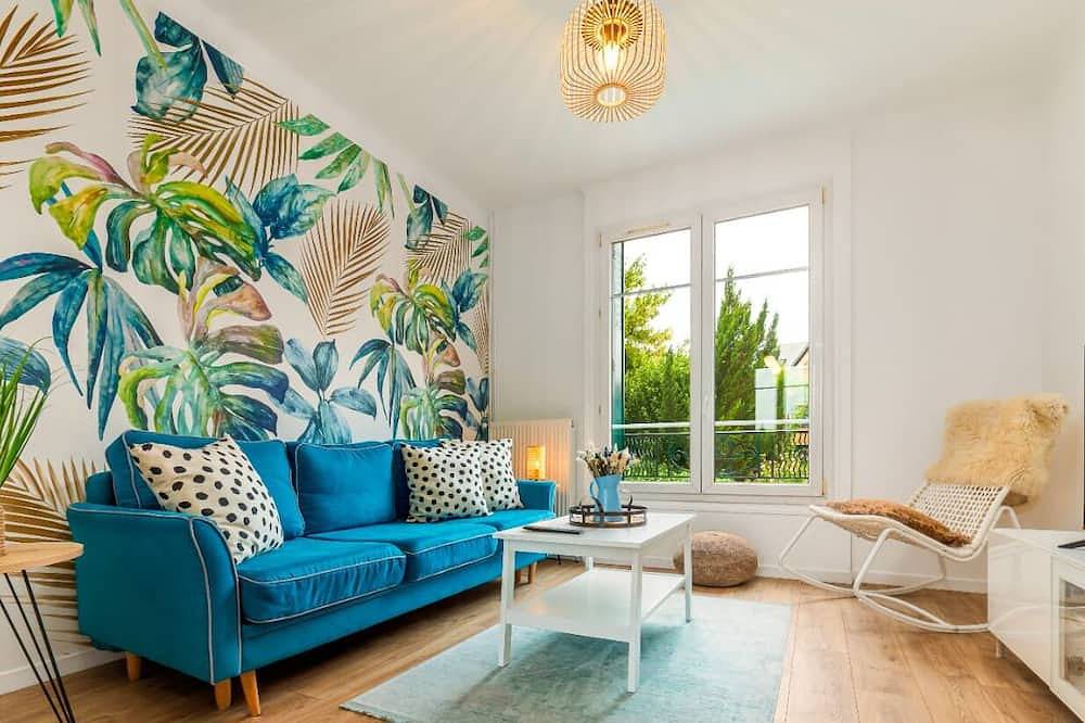 10 minutes à Orly & Paris! Magnifique maison de ville, 1min à la Gare De Juvisy in Juvisy-sur-Orge, Essonne