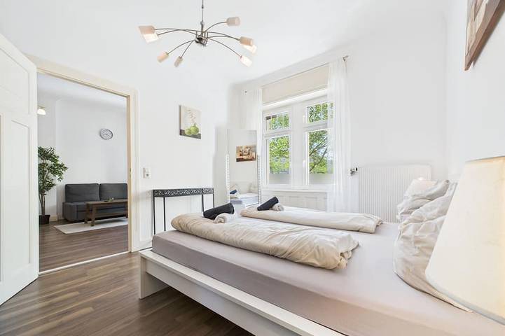 Ganze Wohnung, Zentrales modernes Apartment I Balkon I bis zu 4 Personen in Wiesbaden, Südhessen