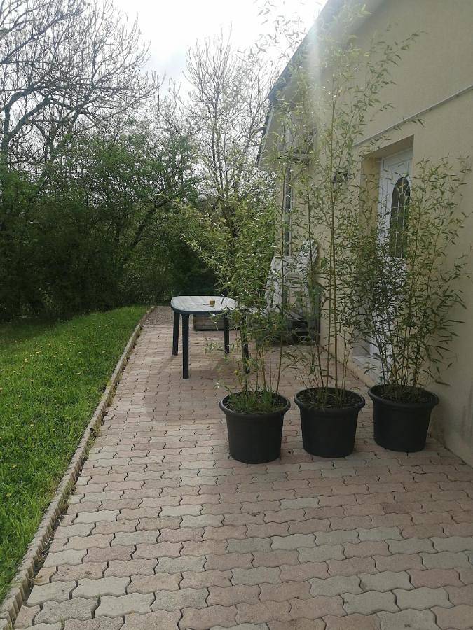 Gîte pour 2 personnes, avec vue et terrasse à Salles-la-Source - 4