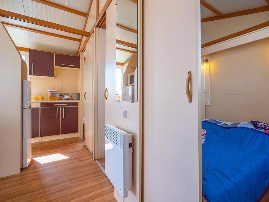Camping maeva Club Les Dinosaures - Chalet 2 personen - Ch Cosy 1ch + Ankleide 2 pers. in Talmont-Saint-Hilaire, Vendée