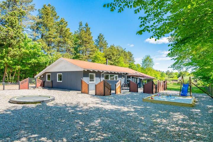 Villa für 8 Personen, mit Pool und Sauna sowie Whirlpool, mit Haustier - 1