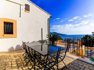 Villa pour 8 Personnes dans Pramousquier, Le Lavandou, Photo 2